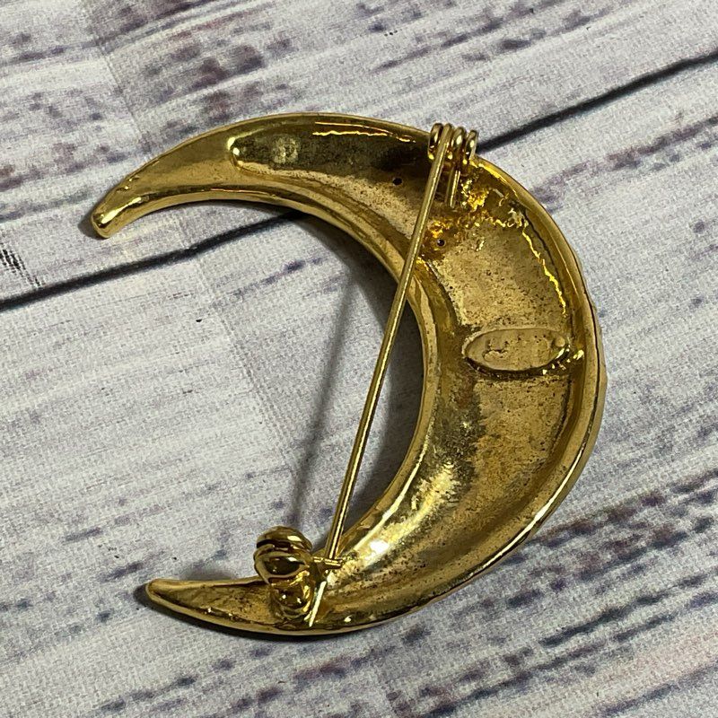 VTG. Gold Tone Celestial Enamel & Rhinestone Crest Moon Brooch- 2.25"