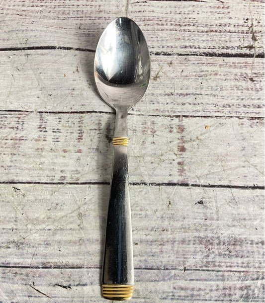 Cambridge Silver Modern Metro-Gold Accent Lot of 31 Big Spoons Stainless Steel