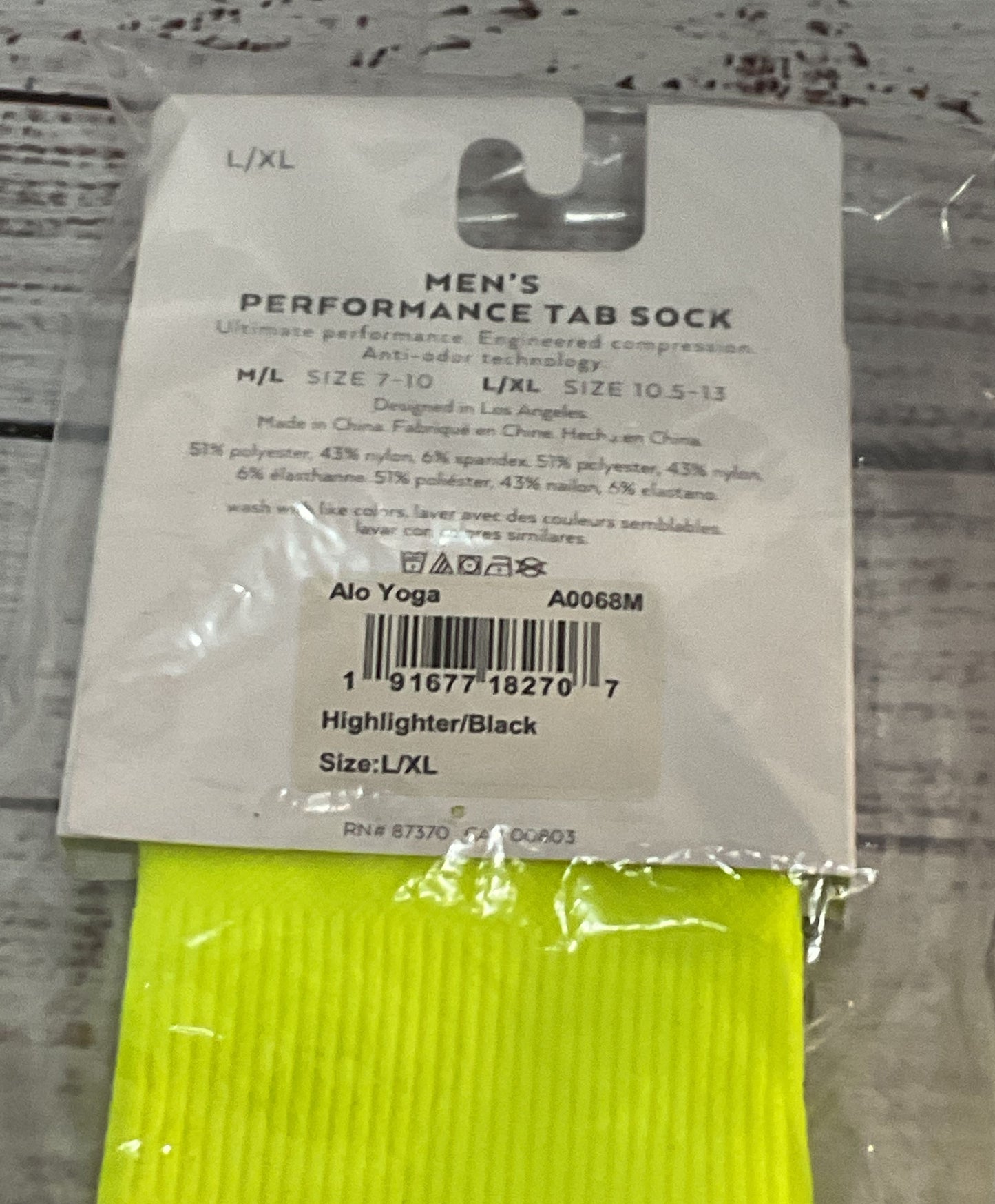 ALO Performance Tab Socks Highlighter L/XL