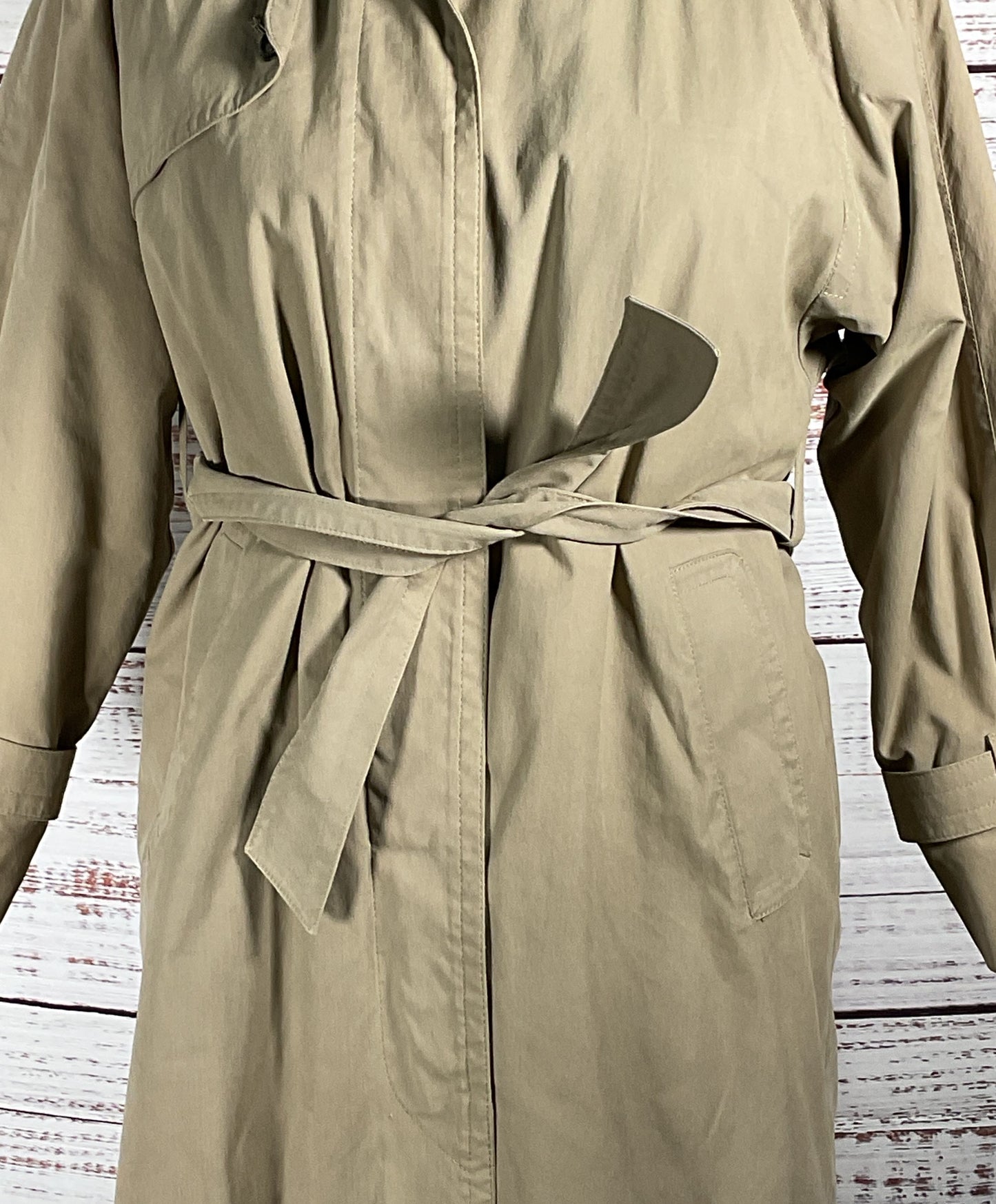 London Fog Vintage Tempo Europa Padded Trench Coat Beige 4P
