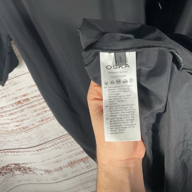 Oska Black Short Sleeve V-Neck Tunic Midi Shirt Dress - Size 1