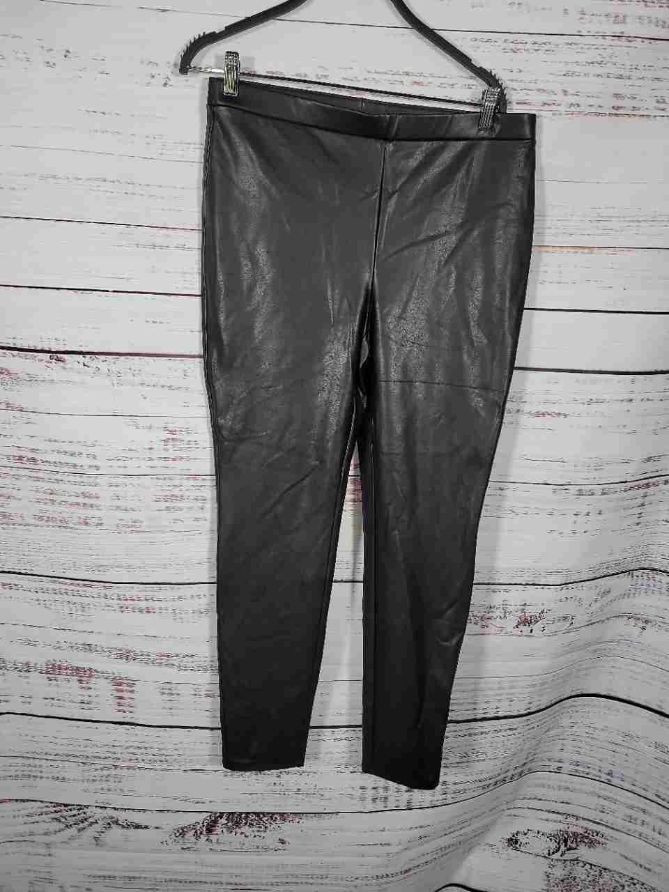 NWT Women's Chico's Black Faux Leather Pants Size 1/M