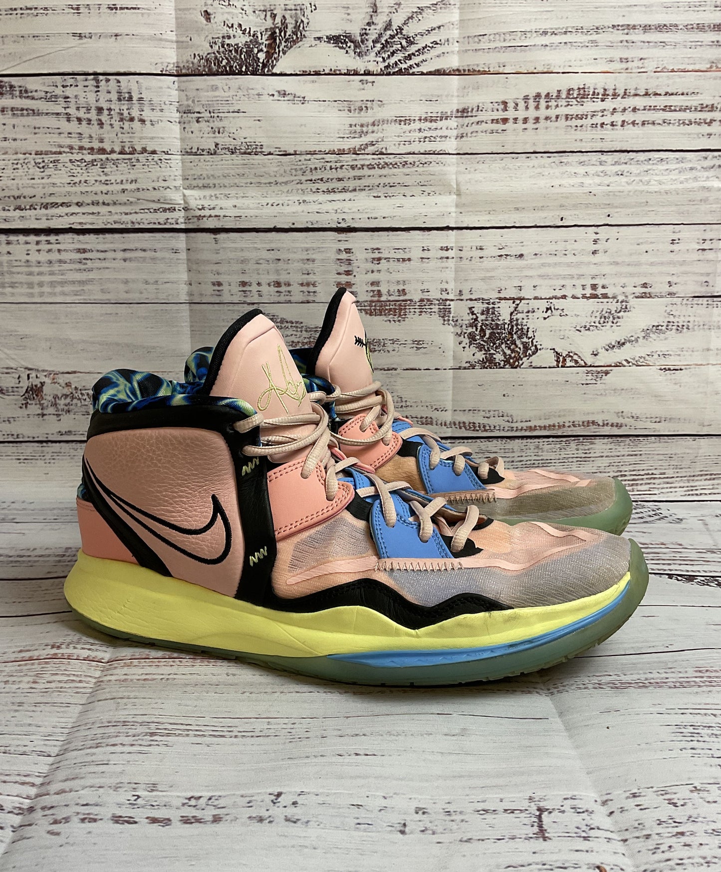 Nike Kyrie 8 Infinity Valentine's Day Multi Colored Athletic Shoe Men 10