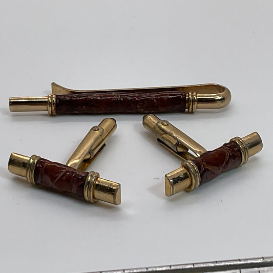 VTG. de CARA Brass Embossed Leather Cufflinks and Tie Clip