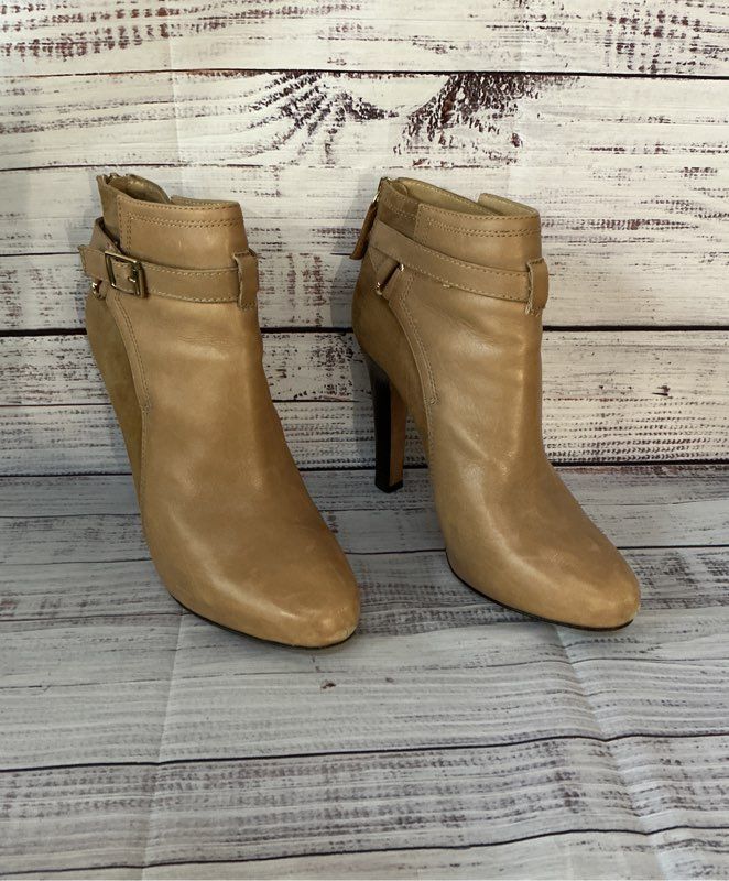 Women's Diane Von Furstenberg Tan Ankle Boot Size 9