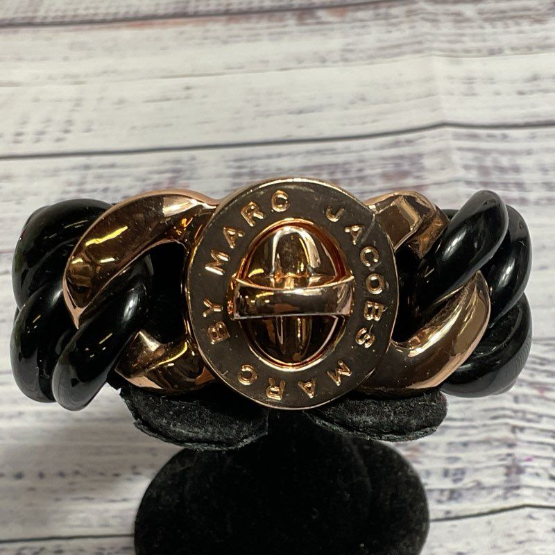 MARC JACOBS Women's Black Resin & Gold Tone Link Bracelet- 7"