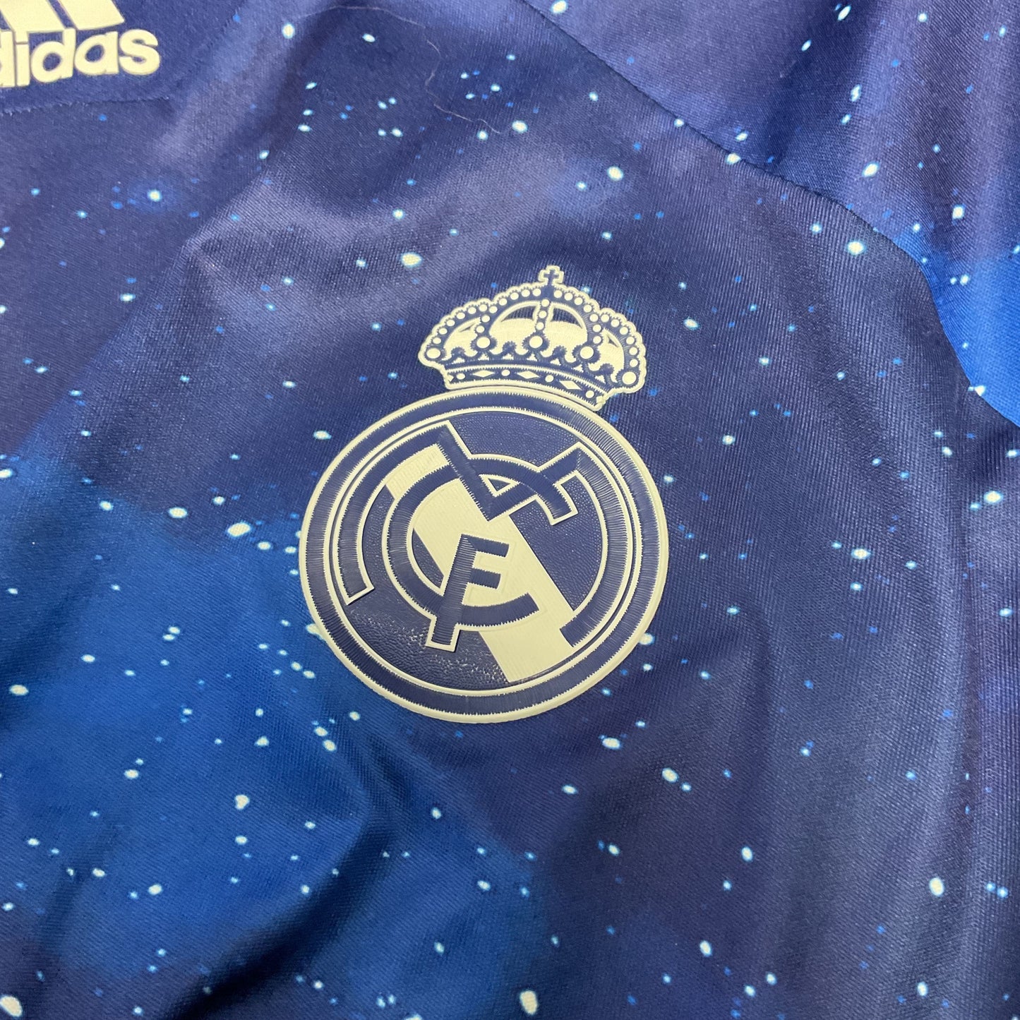 Adidas Real Madrid 2018-2019 Shirt Jersey Football Soccer Jersey - Size M