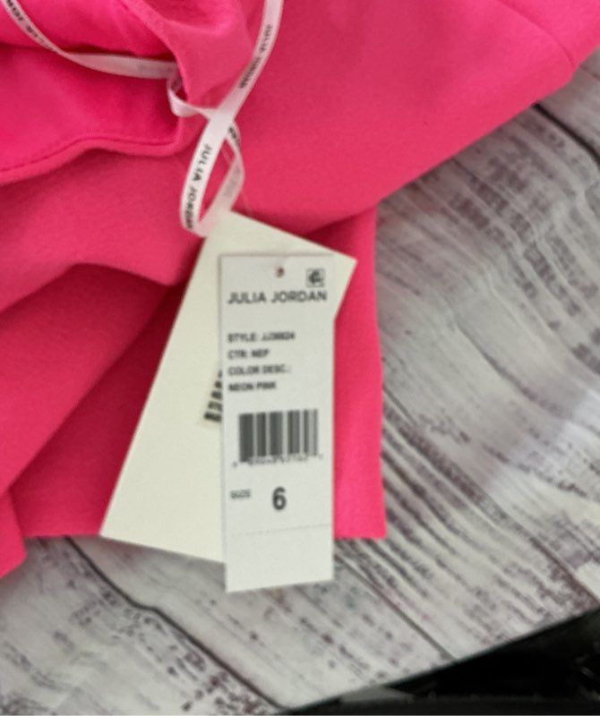 NWT Julia Jordan Front Halter Twist Neon Pink Jumpsuit Size 6 Retail $139
