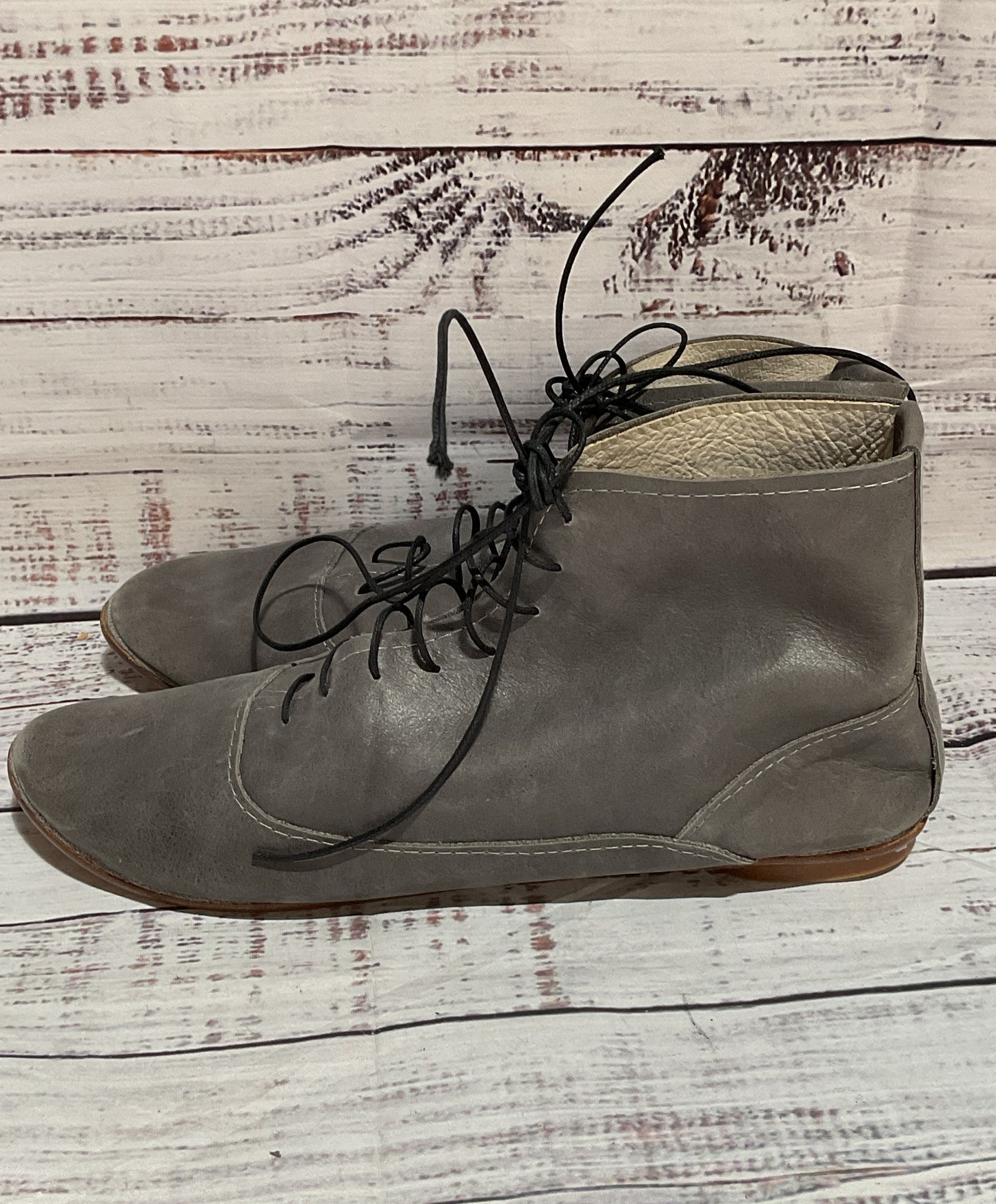 Ele Handmade Leather Ankle Length Flats Gray 8.5