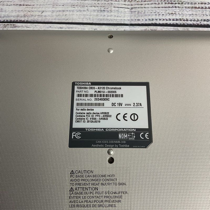 Toshiba Chromebook CB30-A3120 Silver 13.3" + Manuals, Works