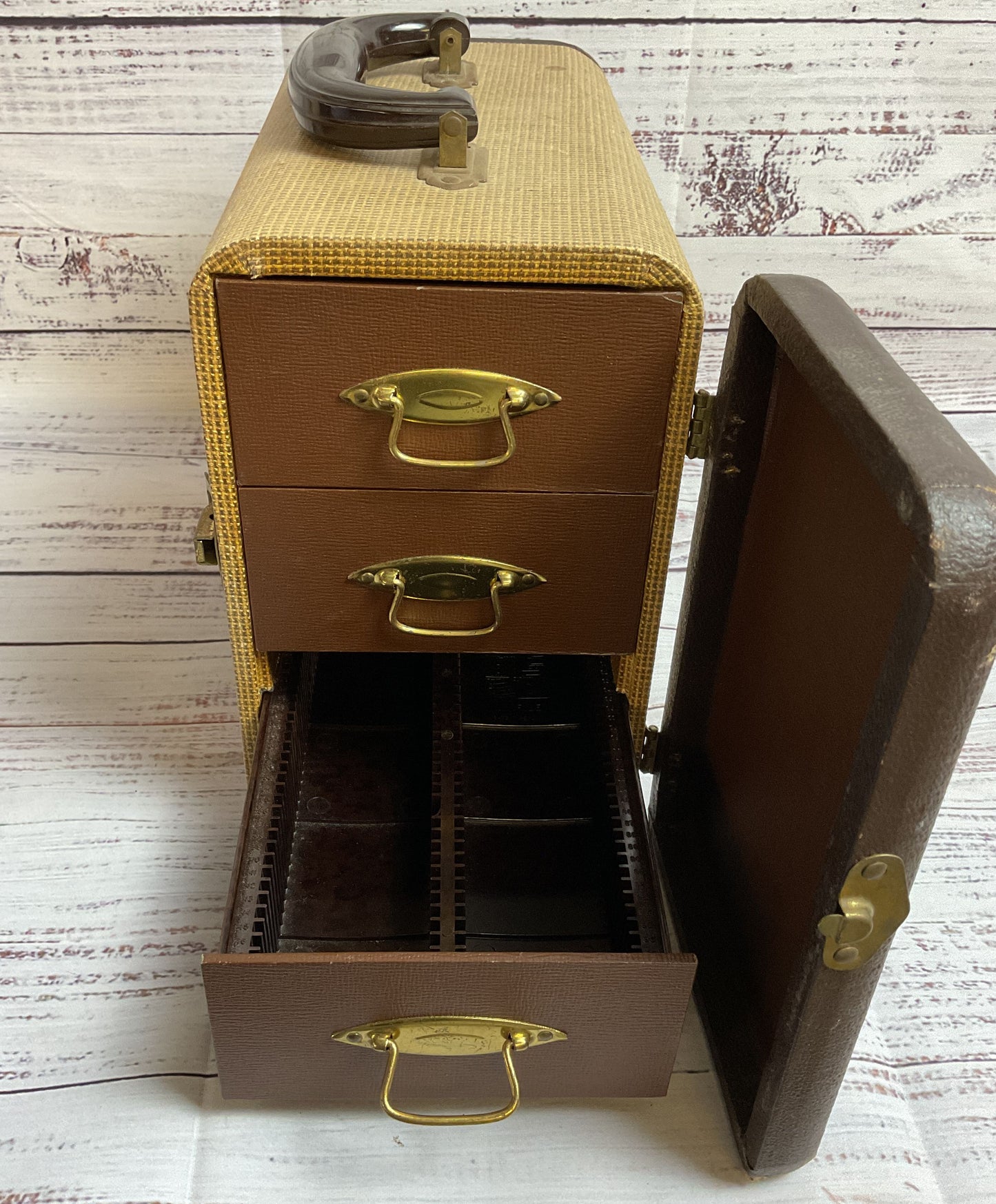 Vintage 1950's Barnett & Jaffe Baja Brown 300 Slot Photo Slide Case