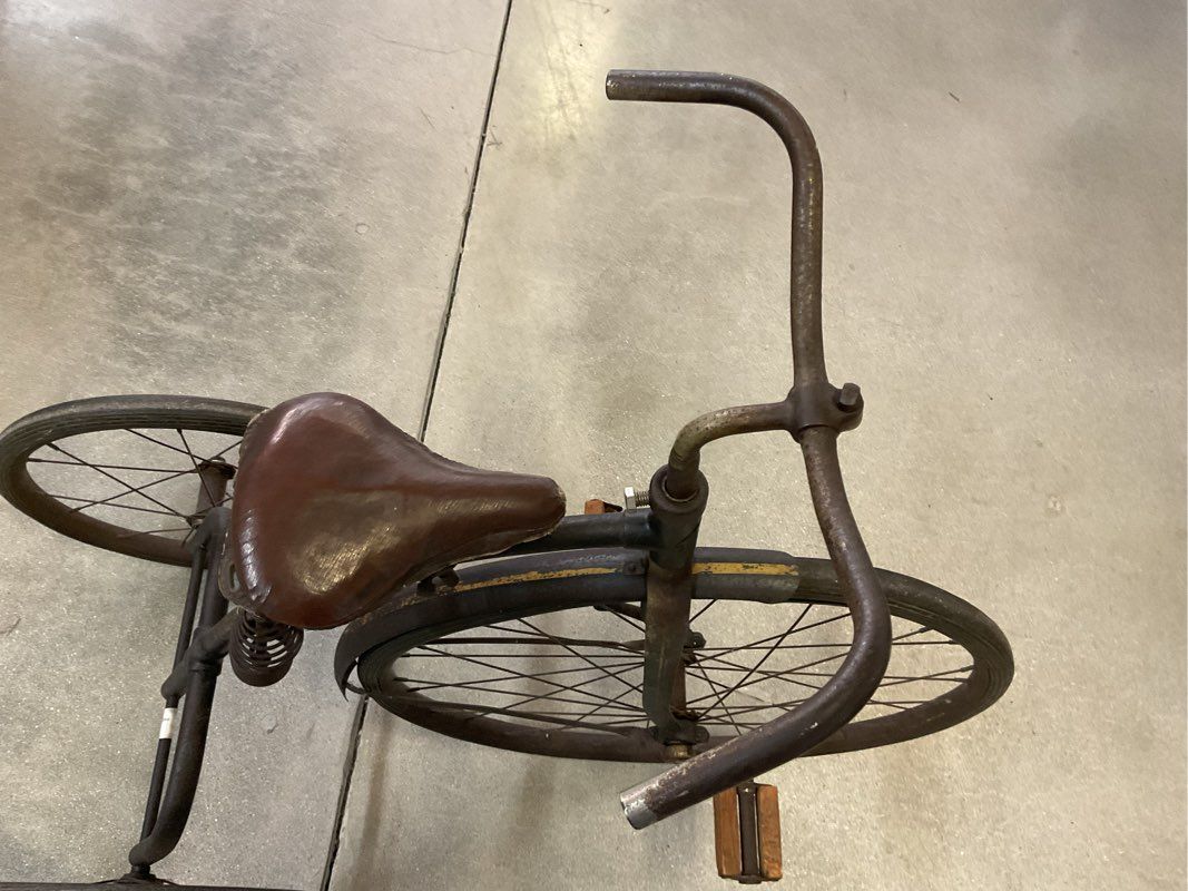 ANTIQUE 1900'S STEINFELD INC. Rambler Metal Tricycle- LOCAL PICKUP ONLY