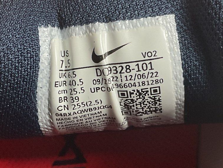 Nike Metcon 8 Men's Sneakers White Bright Crimson Obsidian 7.5