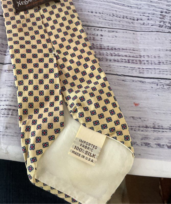 Men's Yves Saint Laurent Yellow Print Silk Tie
