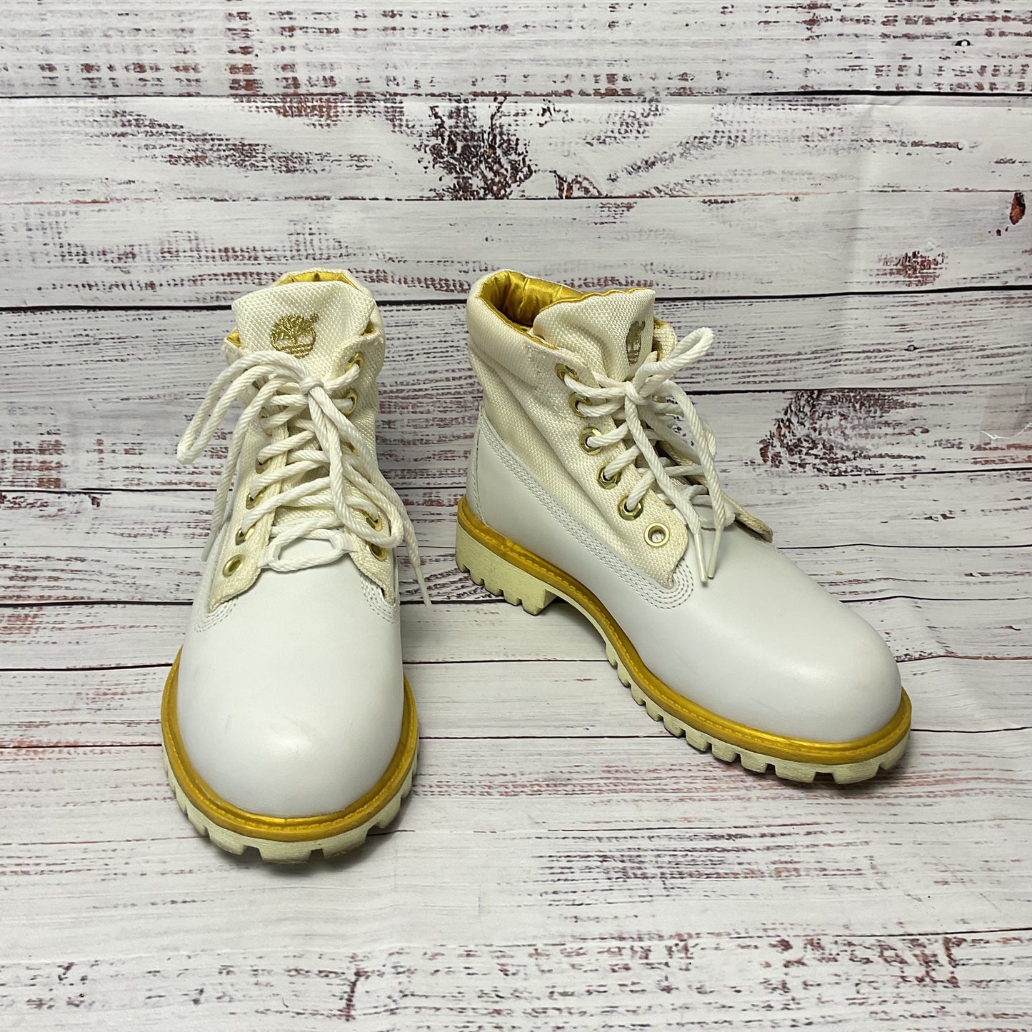 Timberland White Leather Boot Women Size 4