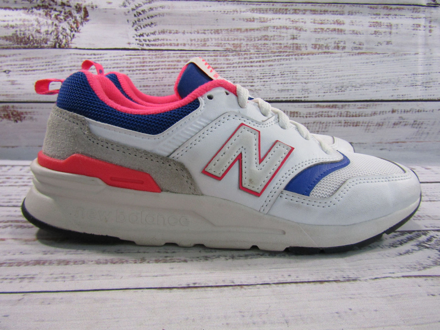 New Balance New Balance 997H White Athletic Shoe Women 5.5