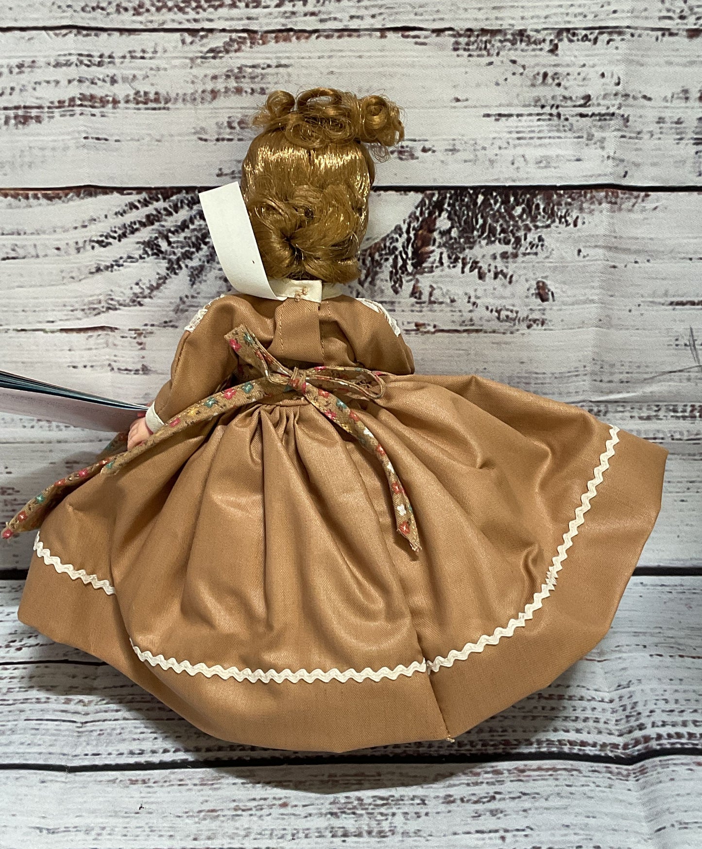 Madame Alexander Vintage Little Women Meg #408 Collectible Doll