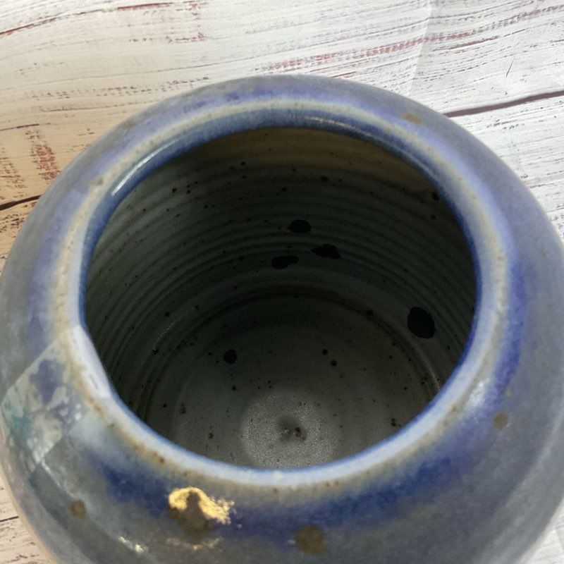 VTG. Modernist BRYON TEMPLE Pottery Jar with Lid- 7.5"