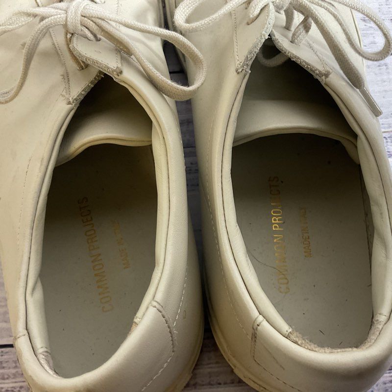 COMMON PROJECTS Italy Men's Off White Sneakers- SZ 45
