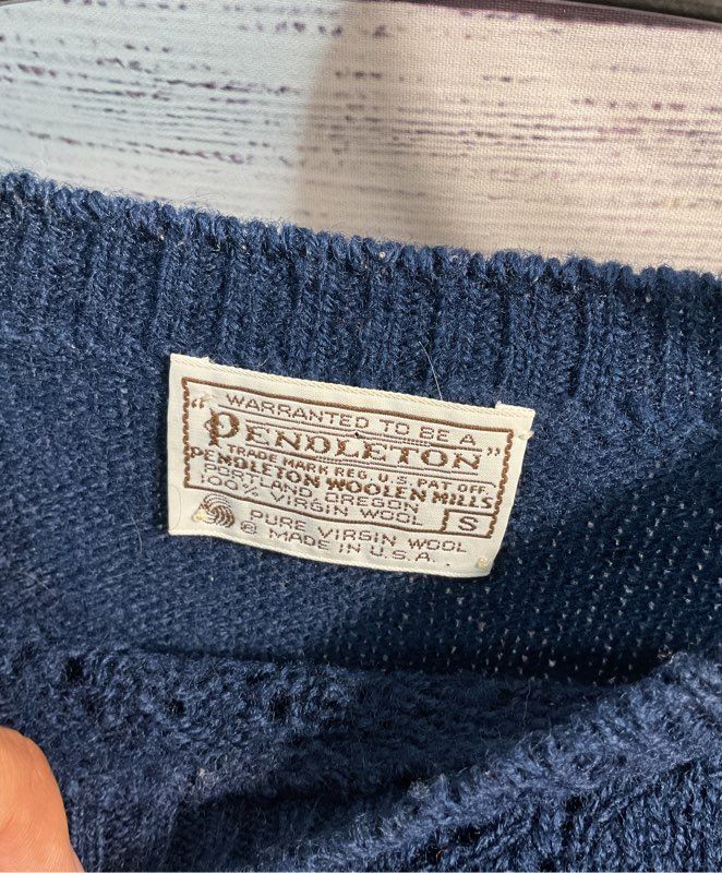 Vintage Pendleton Woolin Mills Virgin Wool Pointelles Knit Blue Pullover Size S