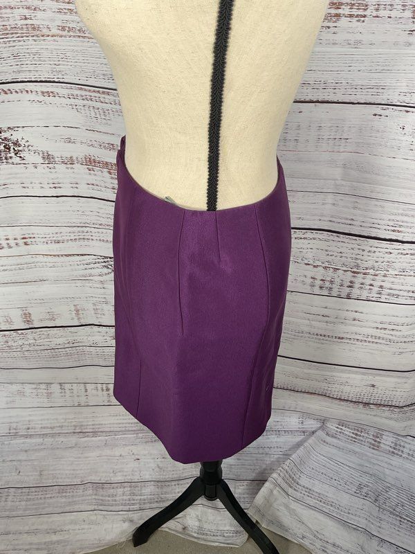 Women's Salvatore Ferragamo Purple WOOL Blend Skirt Size 40 EU/ 9-9.5 US