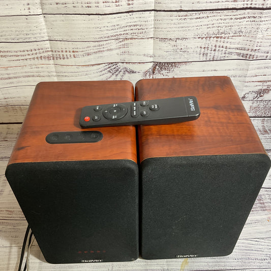 SAIYIN DS6701 40W X 2 Powered with 4 Inch Woofer Bookshelf Speakers w/Remote