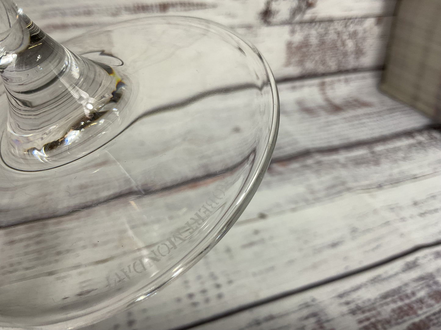 ROBERT MONDAVI by WATERFORD Balloon Wine Glass- 9"