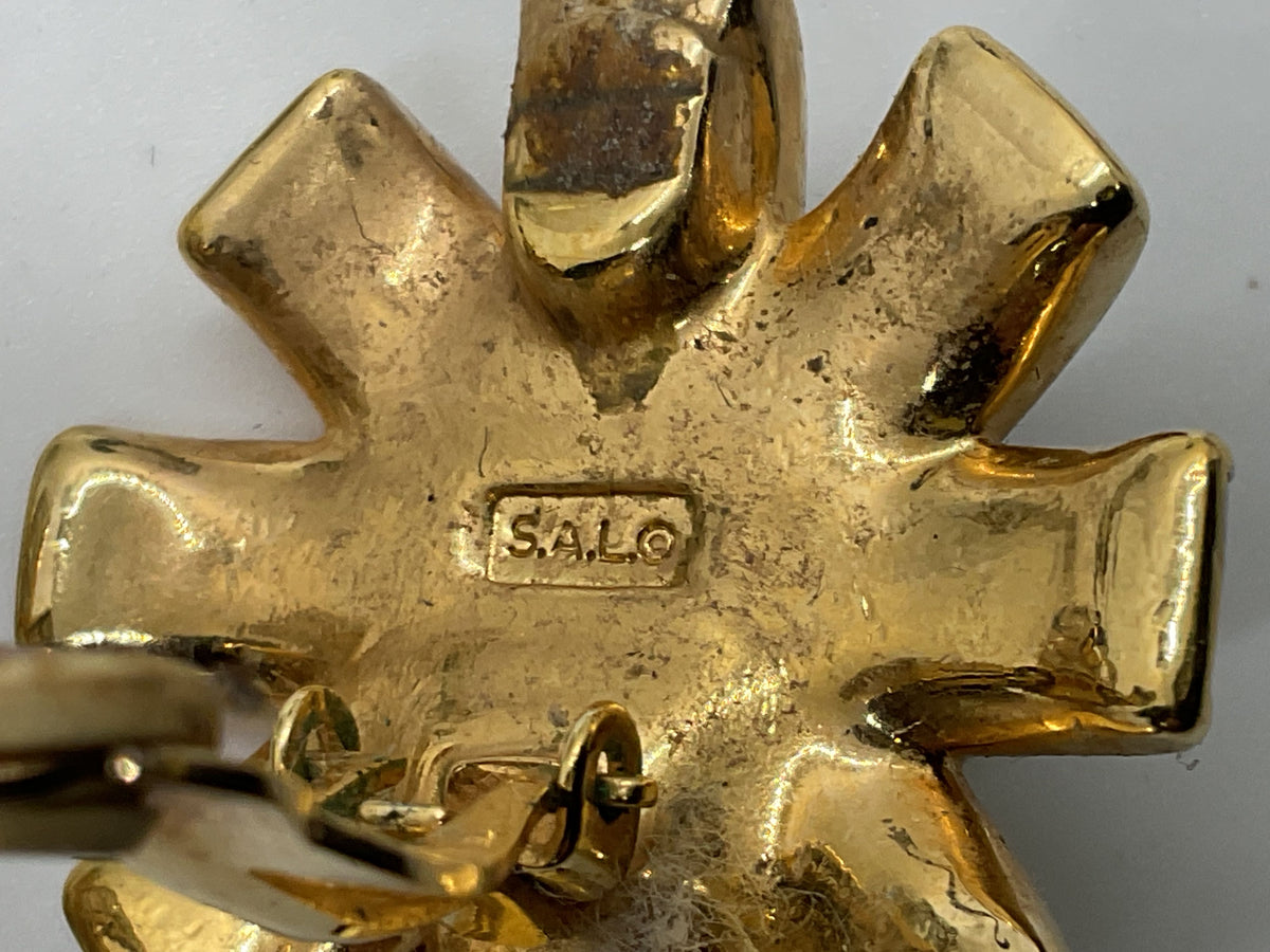 VTG. 70's Swarovski America Ltd. S.A.L. Gold Tone Swarovski Crystal Earrings- 1"