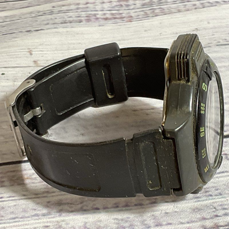 RARE VTG. CASIO CPW-100 1031 Men's Digital Compass Sensor Watch- NEEDS BATTERY