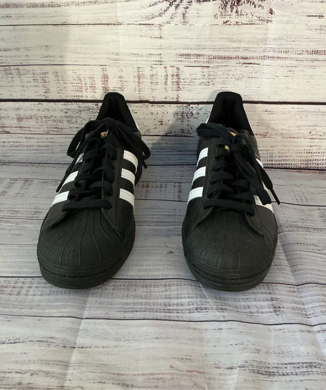 Men's Adidas Superstar Black Sneaker Size 10