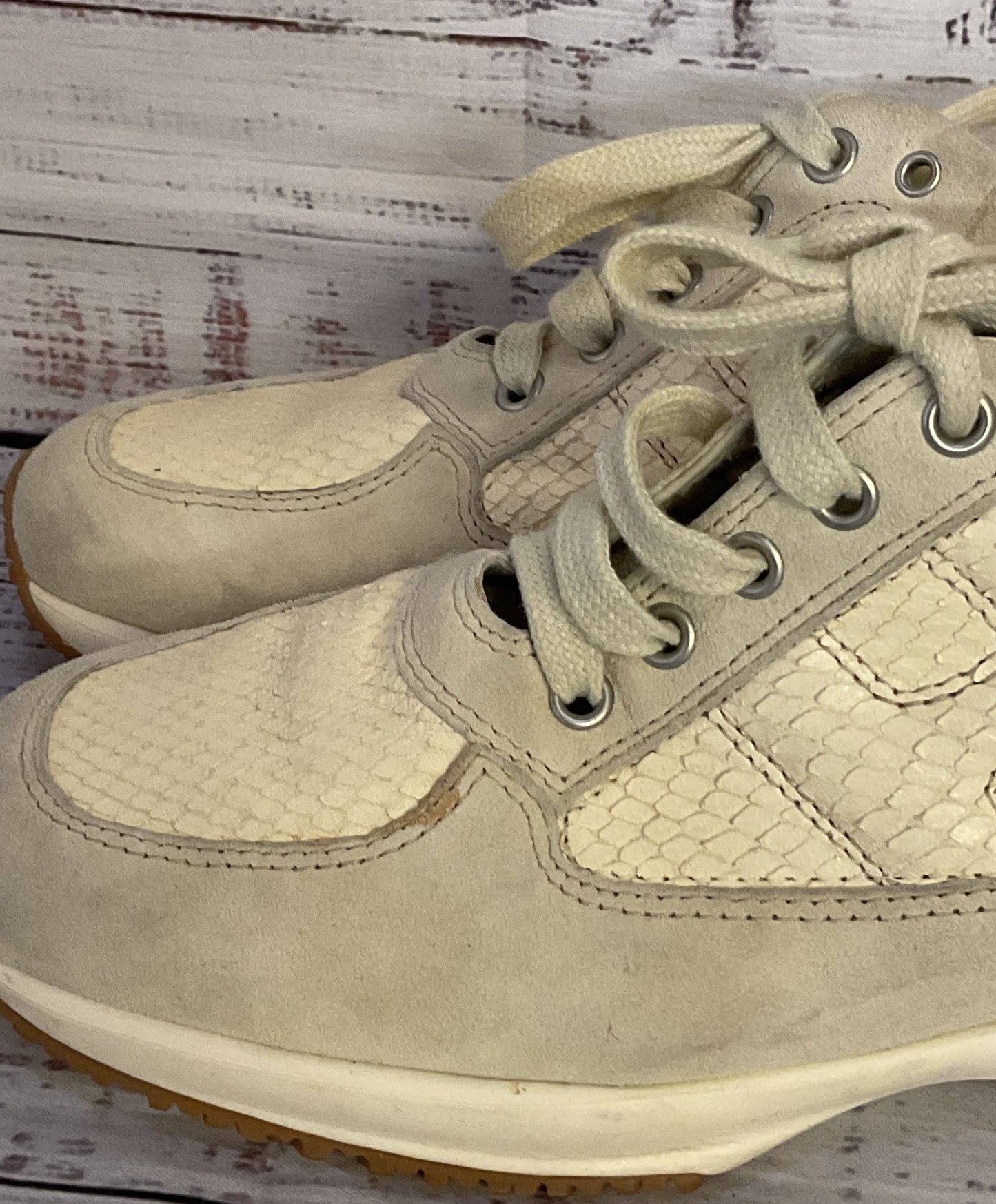 Hogan Suede Trimmed Snake Embossed Sneakers Light Grey Beige 9