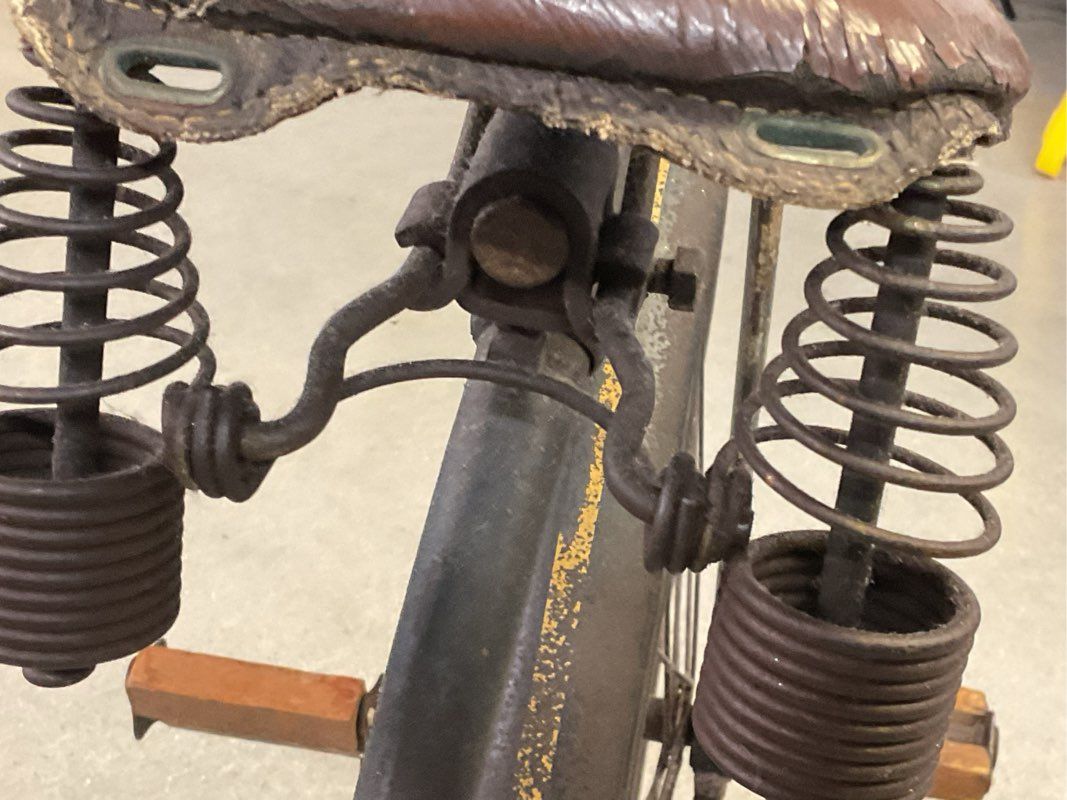 ANTIQUE 1900'S STEINFELD INC. Rambler Metal Tricycle- LOCAL PICKUP ONLY