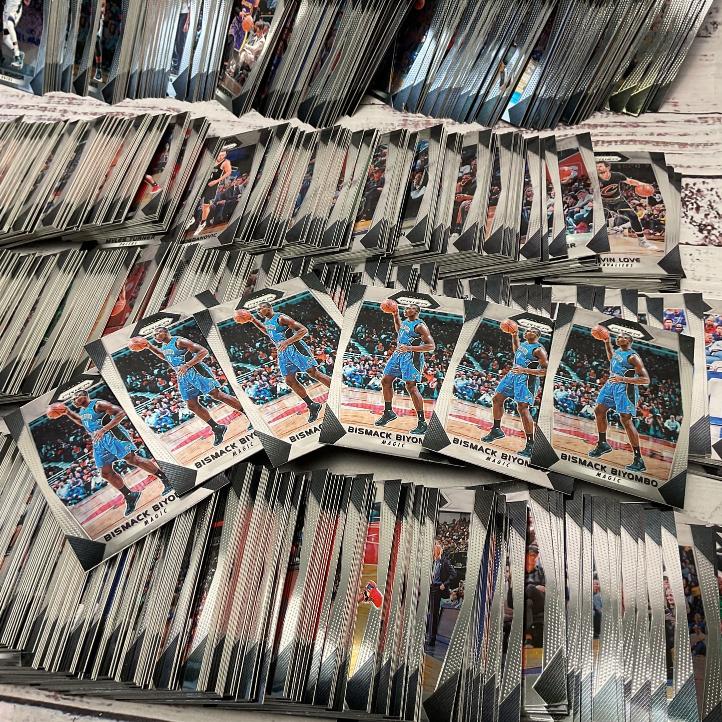 Panini 2017 18 Prism Basket Ball Card Lot ~880 Cards