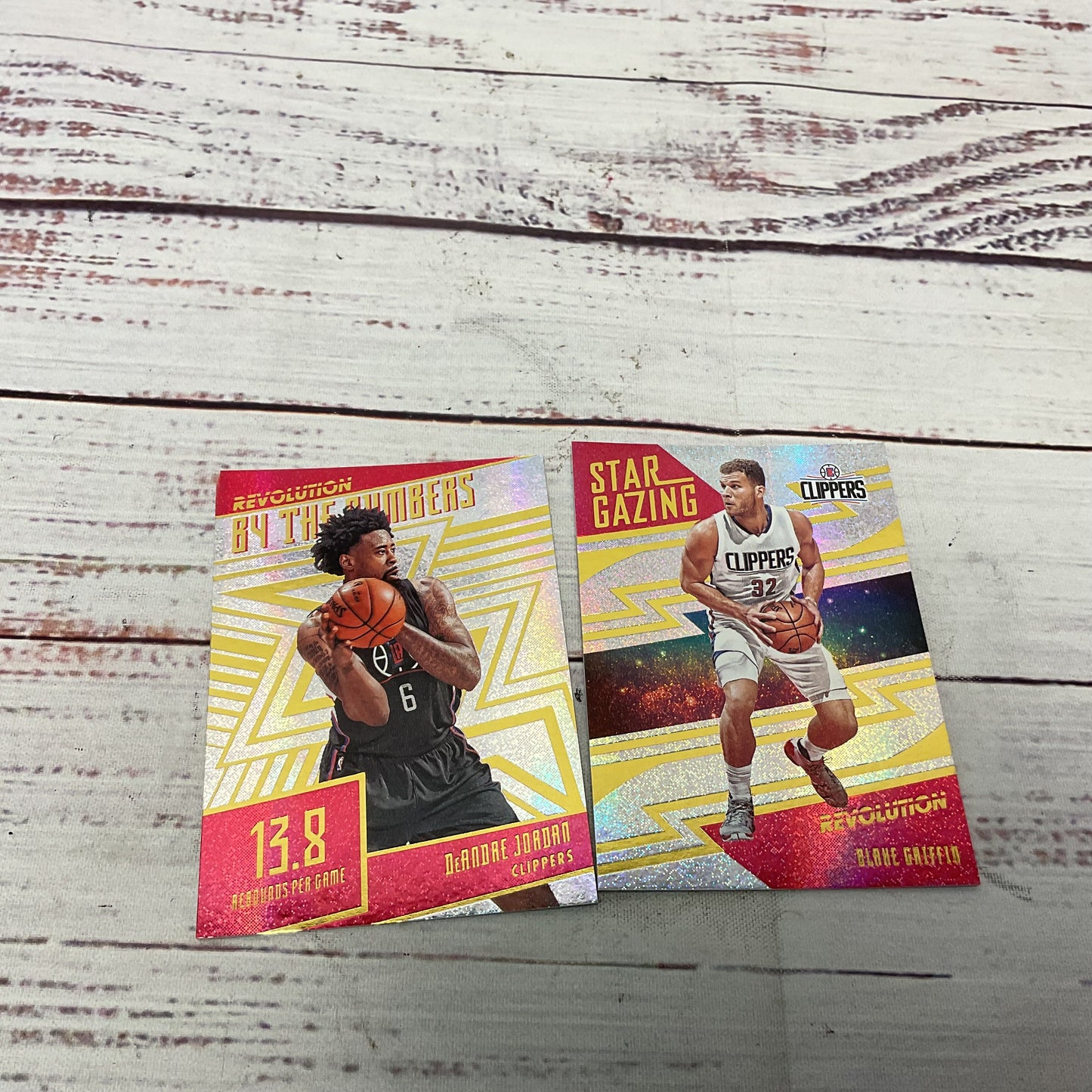 Panini Revolution Holographic 2016-17 Mixed Basketball Lot 32 Cards