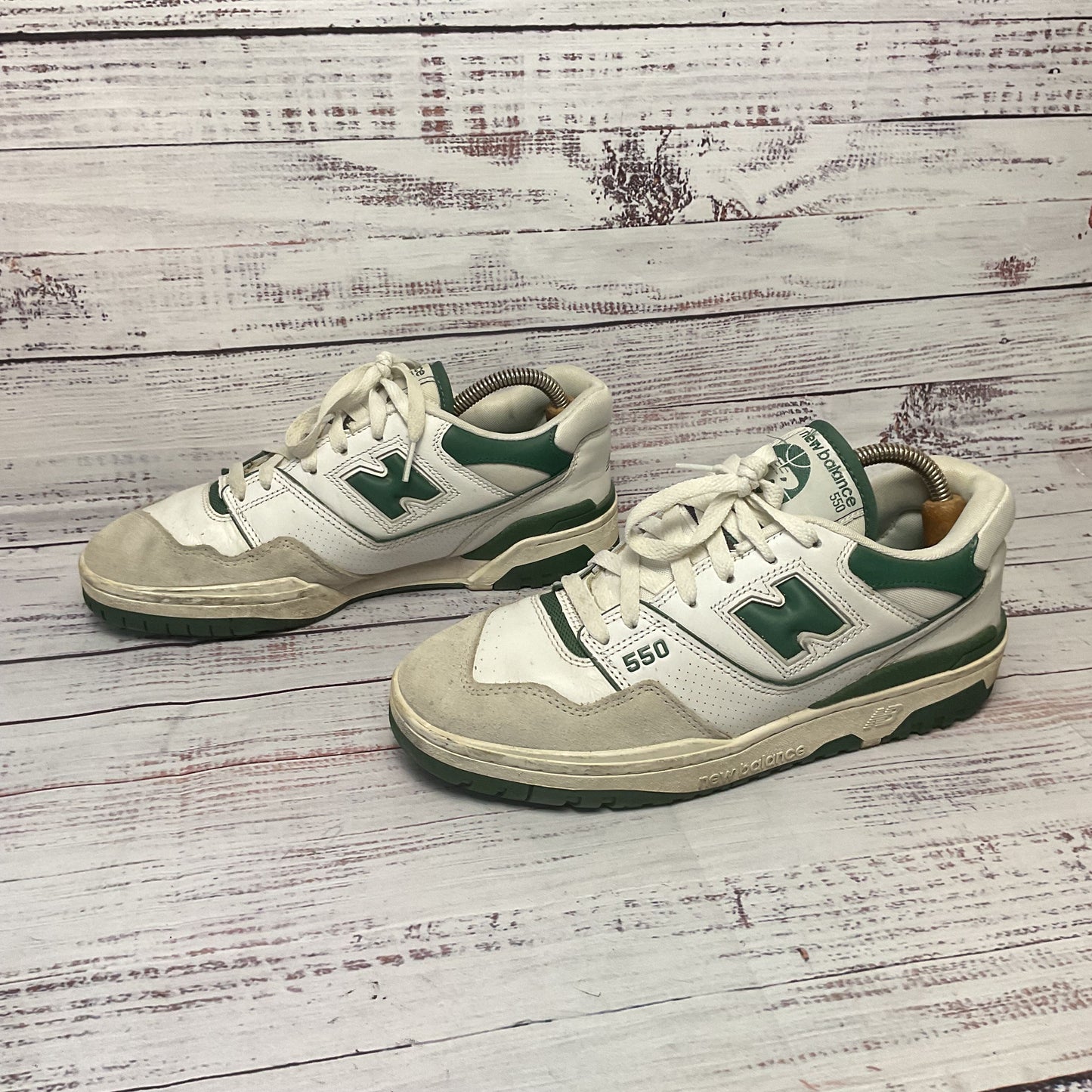 New Balance 550 Green Athletic Sneaker Shoe Women Size 9