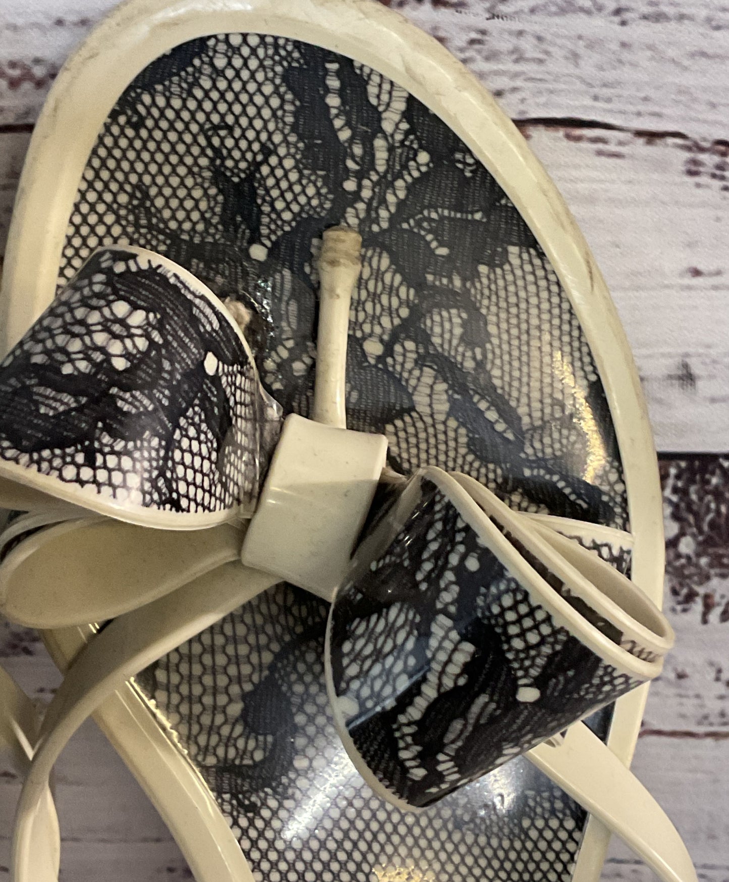 Valentino Lace Bow Rubber Thong Sandals Multicolor 8.5