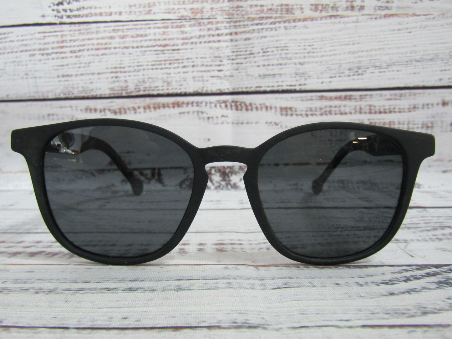 Parafina Ruta Black Rubber Square Sunglasses
