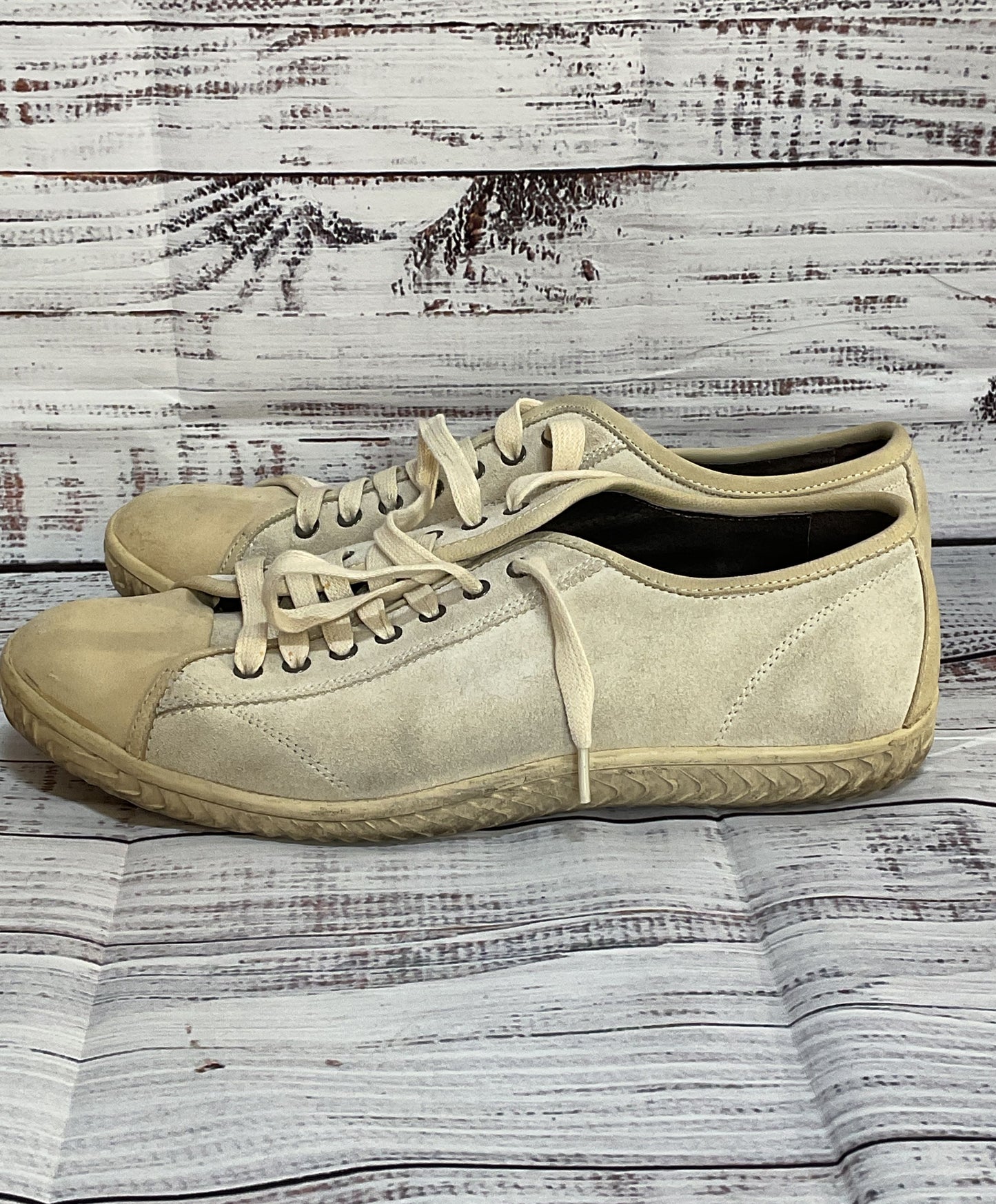 John Varvatos Suede Hattan Low Top Sneakers Birch 9.5