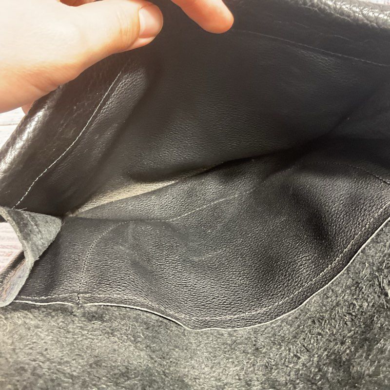 VTG. Groom 3 Compartment Black Pebbled Leather Crossbody Shoulder Bag Purse