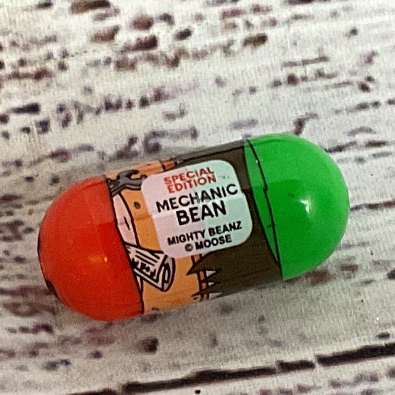 Special Edition Moose Toys Inc. MIGHTY BEANZ Mechanic Bean