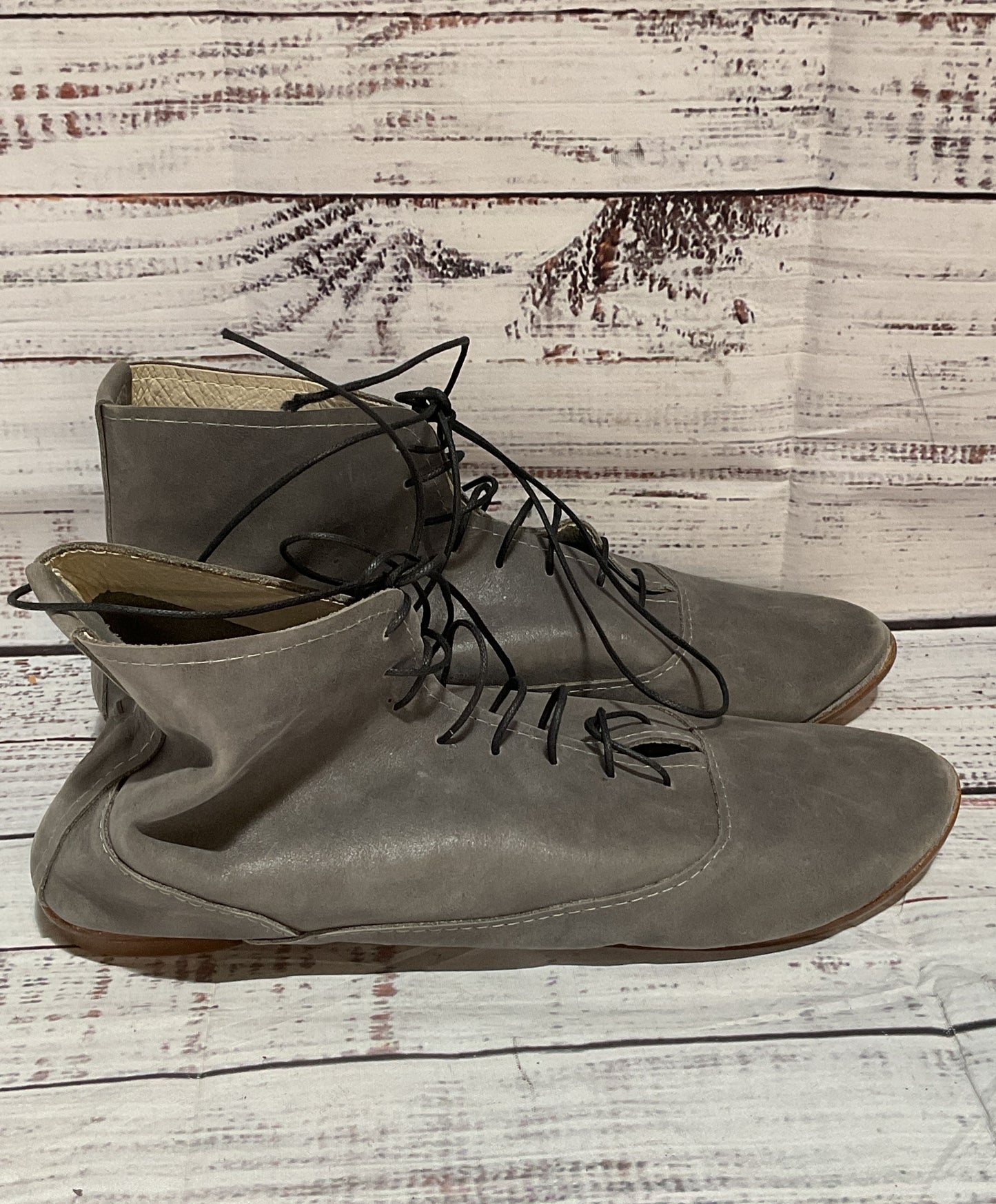 Ele Handmade Leather Ankle Length Flats Gray 8.5