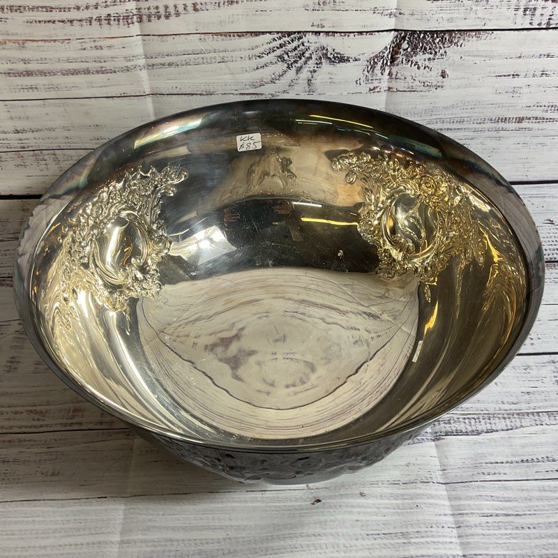 VTG. WALLACE 524 Silver Plate Punch/Serving Bowl- 12"