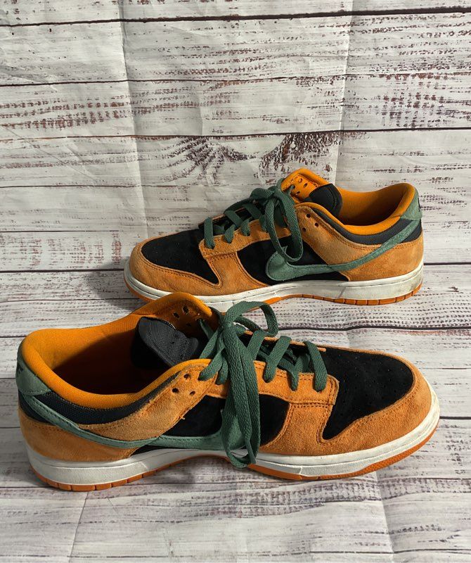 Nike Dunk Low Suede Ceramic Limited Edition Rare Classic DA1469-001 Size 9.5