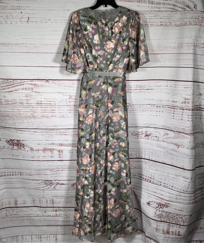 NWT Women's Aidan Mattox Gray Floral Gown w/ Flutter Sleeves Size 2 Retail $450