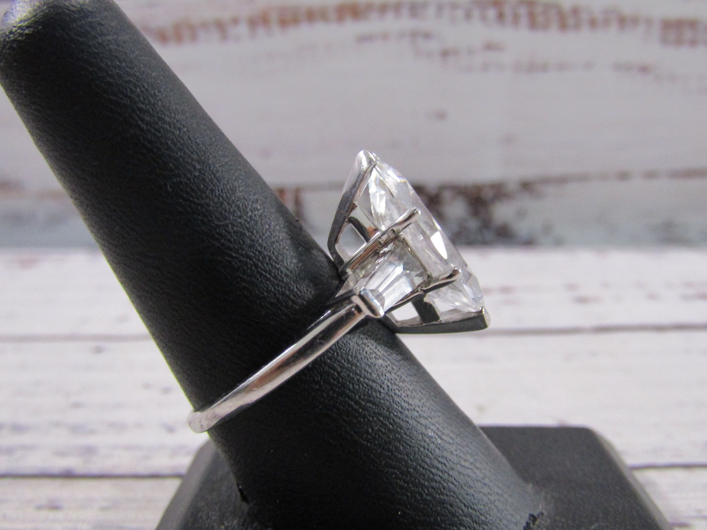 14k White Gold Marquise CZ Cocktail Ring Size 9