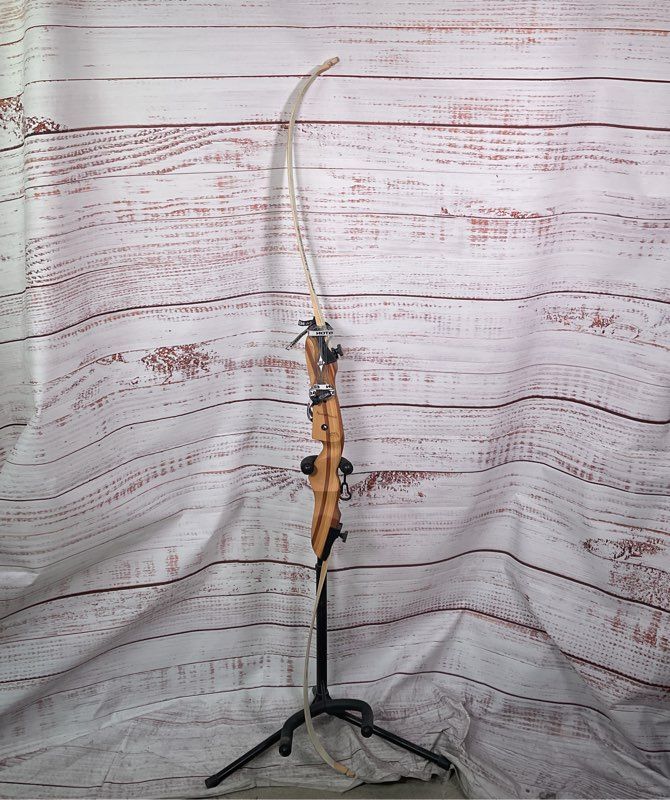 PSE Archery Heritage Series Razorback Bow & Arrows