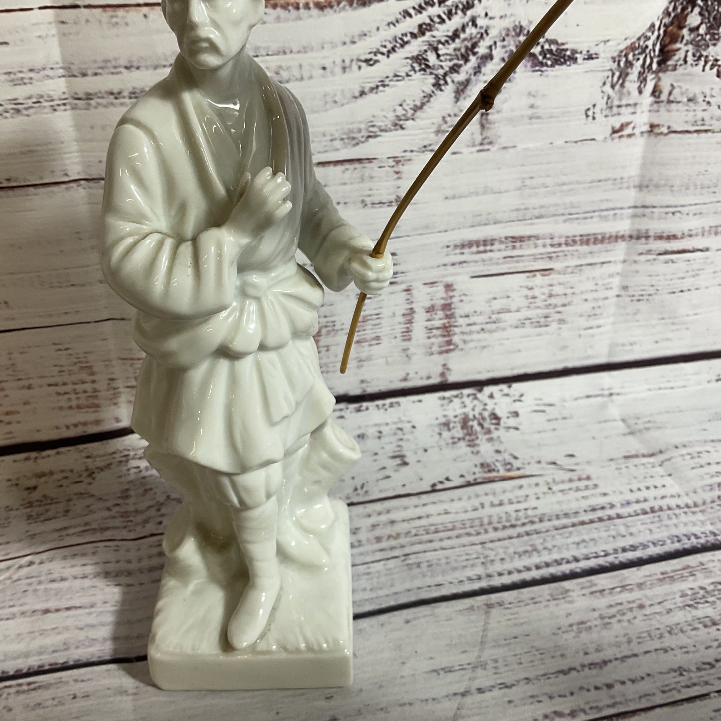 VTG FITZ & FLOYD Chinoiserie Blanc De Chine Chinese Figurine Man w/Parasol- 8.5"