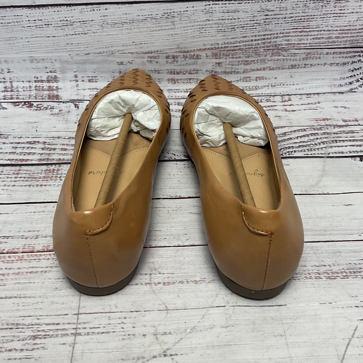 Trotters Beige Estee Woven Tan Slip On Flats Women Size 9 New W/ Box