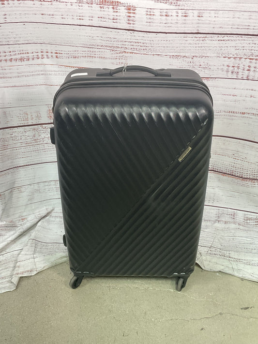 Samsonite Black Expandable Hard Shell Roller Suitcase