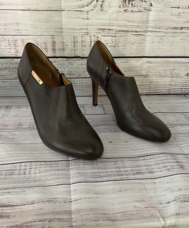 Women's Coach Seneca Brown Booties Size 7